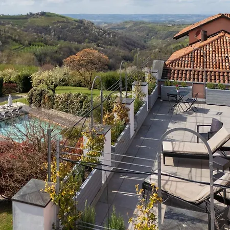 Relais Villa D'Amelia Benevello Exterior photo