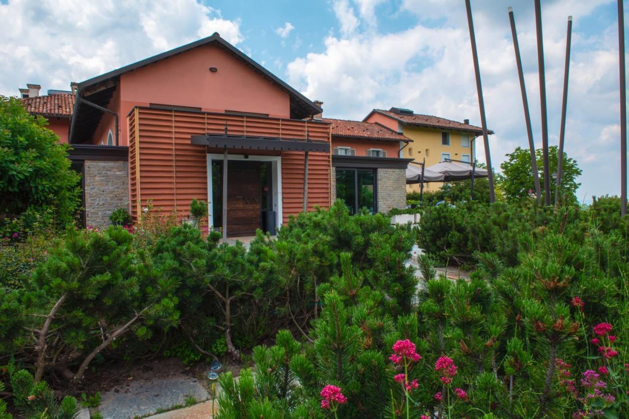 Relais D'amelia Hotel 4*