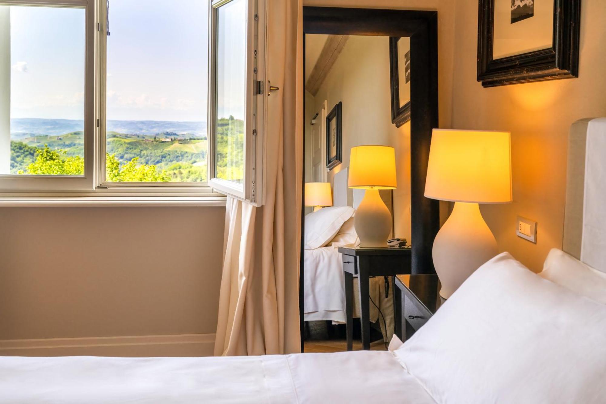 Relais D'amelia Hotel Benevello