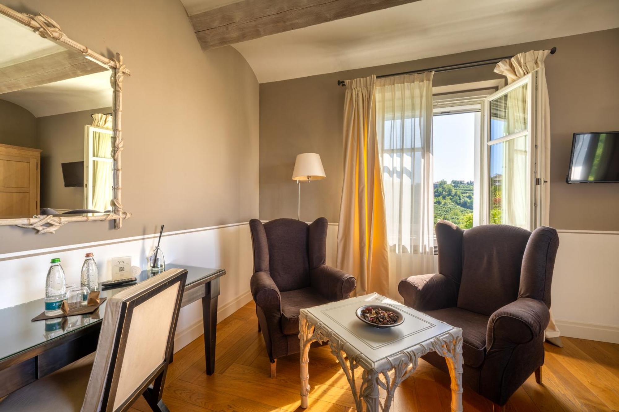 Hotel Relais D'amelia Benevello